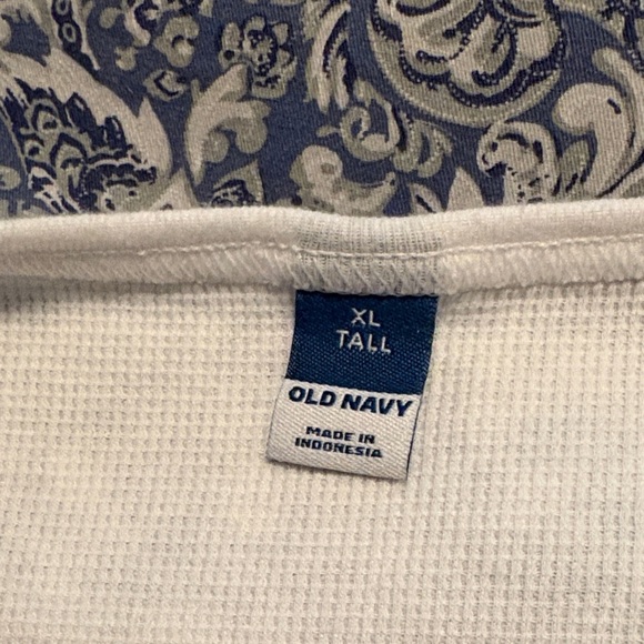 Bundle Old Navy Short Sleeve Henley Top-Black White Peach - Picture 5 of 14